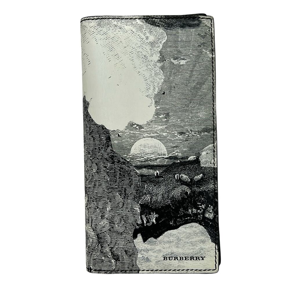 Burberry Long Wallet Black White